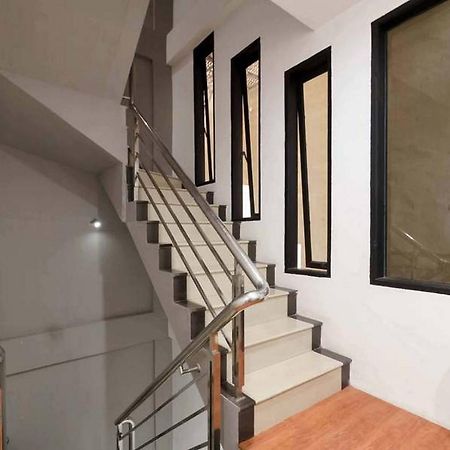 Jotel Guest House Mitra Reddoorz Pulauberayan Bagian luar foto