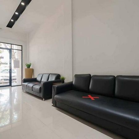 Jotel Guest House Mitra Reddoorz Pulauberayan Bagian luar foto