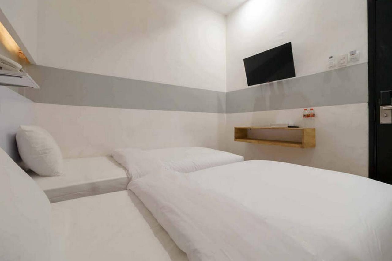 Jotel Guest House Mitra Reddoorz Pulauberayan Bagian luar foto