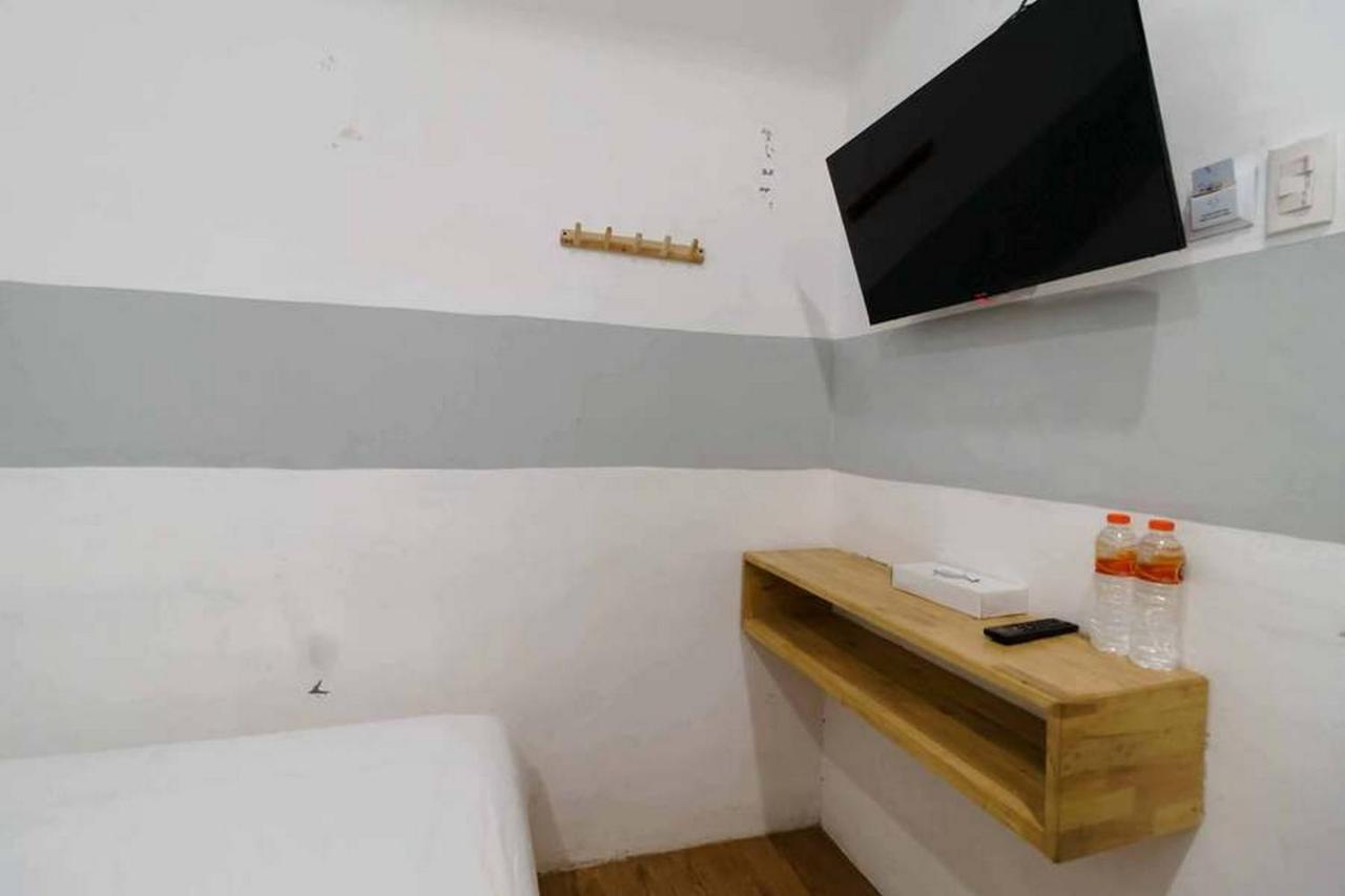 Jotel Guest House Mitra Reddoorz Pulauberayan Bagian luar foto
