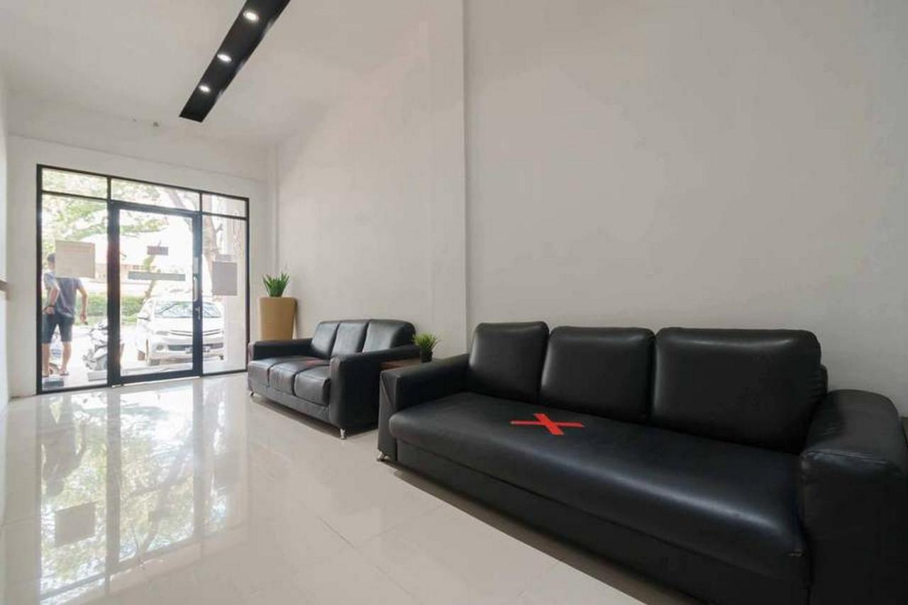 Jotel Guest House Mitra Reddoorz Pulauberayan Bagian luar foto