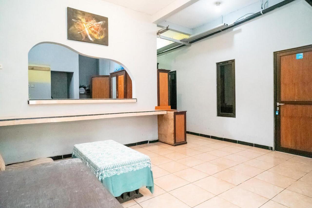 Jotel Guest House Mitra Reddoorz Pulauberayan Bagian luar foto