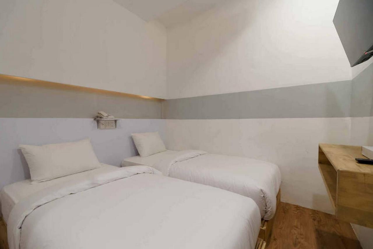 Jotel Guest House Mitra Reddoorz Pulauberayan Bagian luar foto