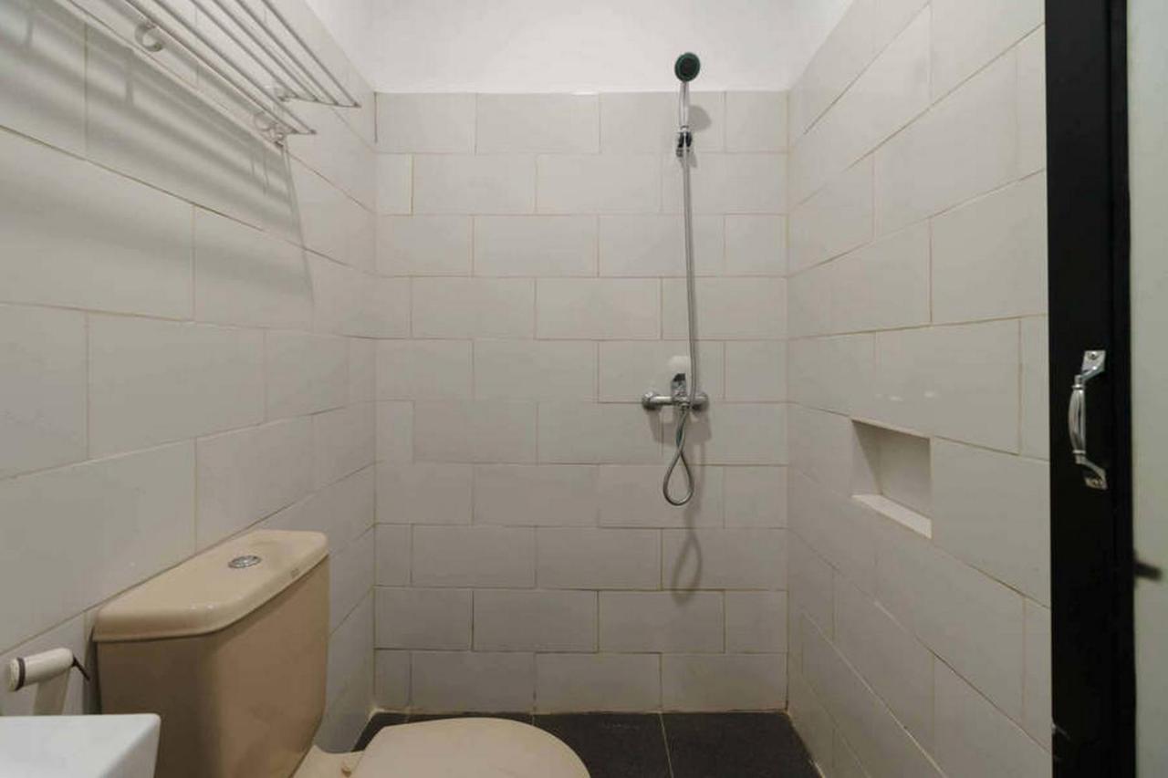 Jotel Guest House Mitra Reddoorz Pulauberayan Bagian luar foto